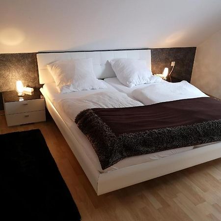 Ferienwohnung "Deluxe" In Корбах Екстериор снимка